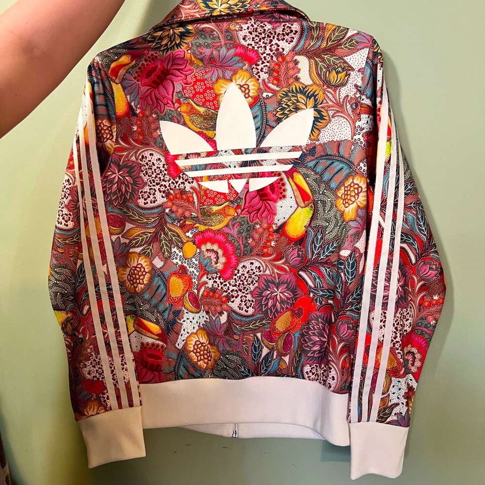 Zip up sweat shirt